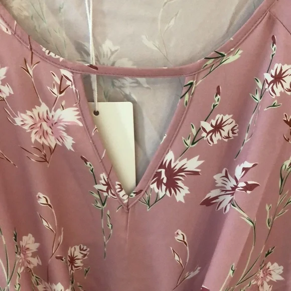 BLOOMCHIC FLORAL KEYHOLE KNOTTED FRONT BLOUSE SIZE 18-20 NWT - Picture 4 of 8